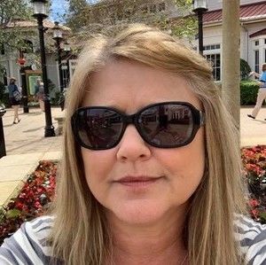 Meet your Posher, Karla